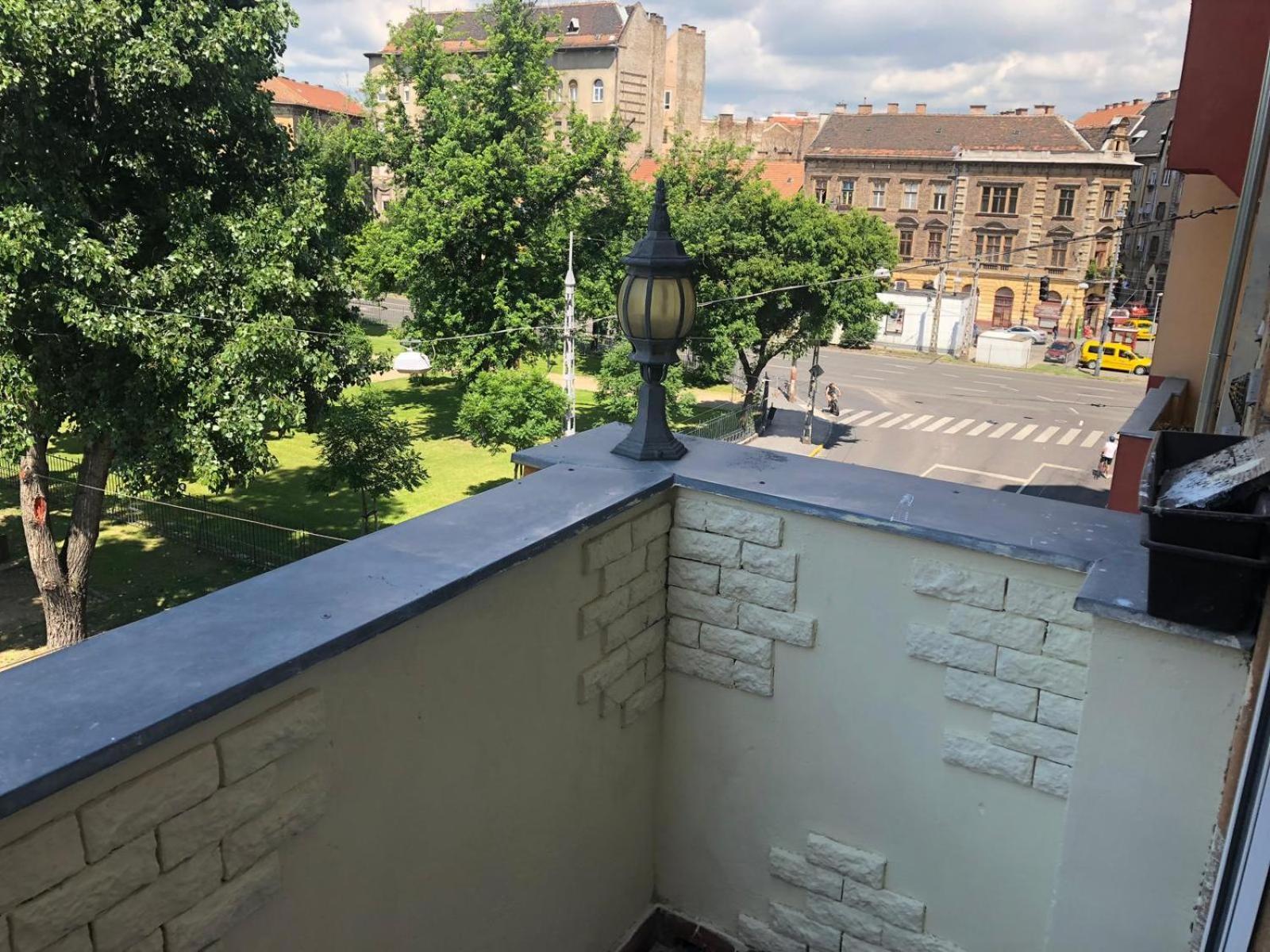Kalvaria With Balcony, Free Parking And Ac 부다페스트 외부 사진